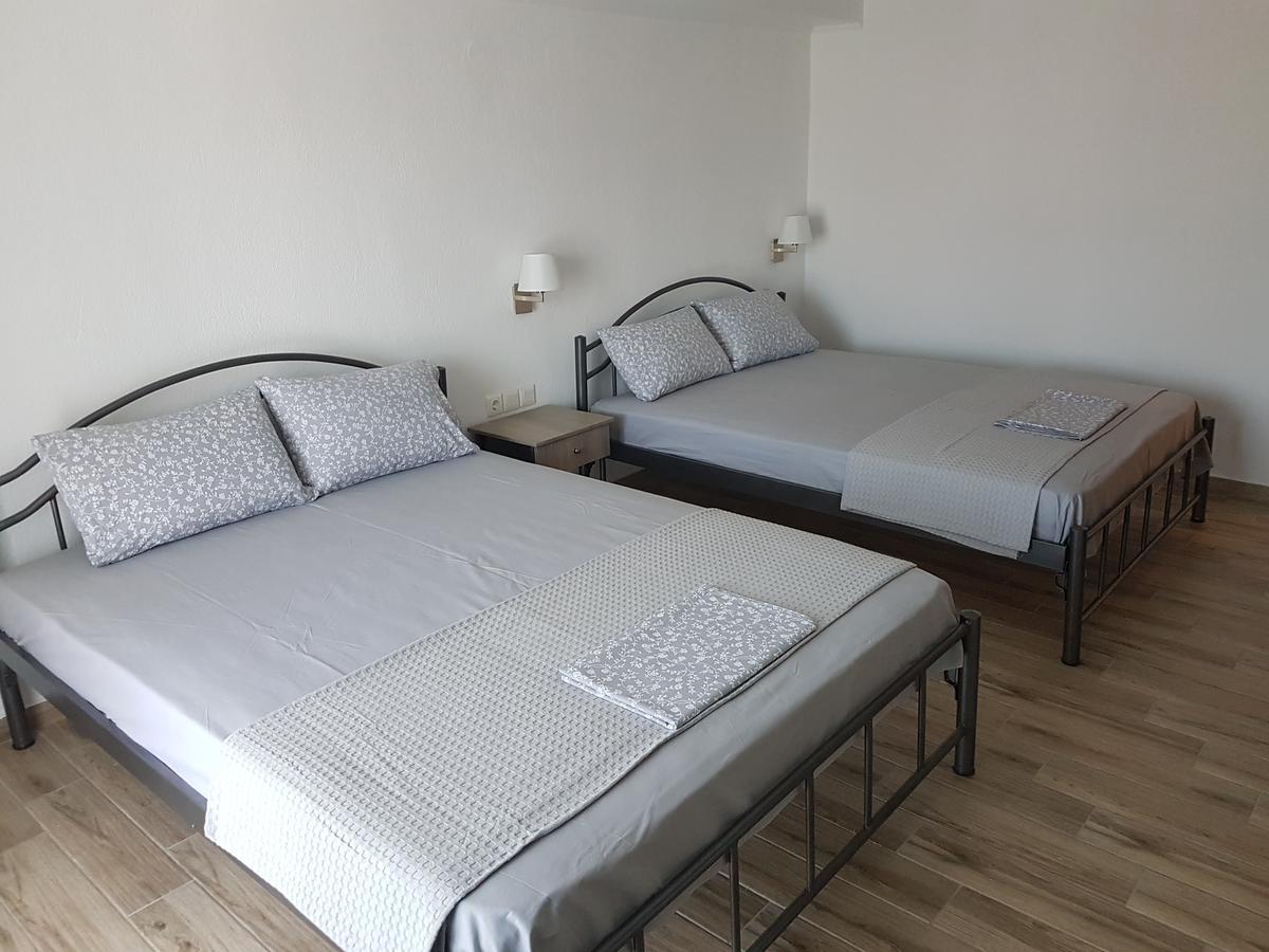 Villa Giannis Apartments เนอาวรัสนา ภายนอก รูปภาพ