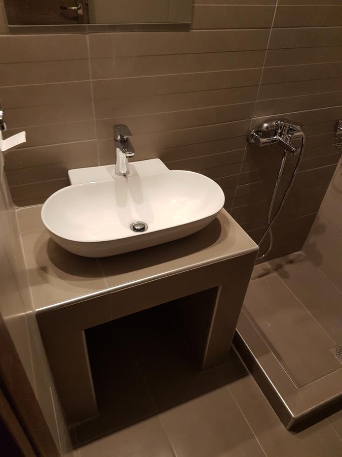 Villa Giannis Apartments เนอาวรัสนา ภายนอก รูปภาพ